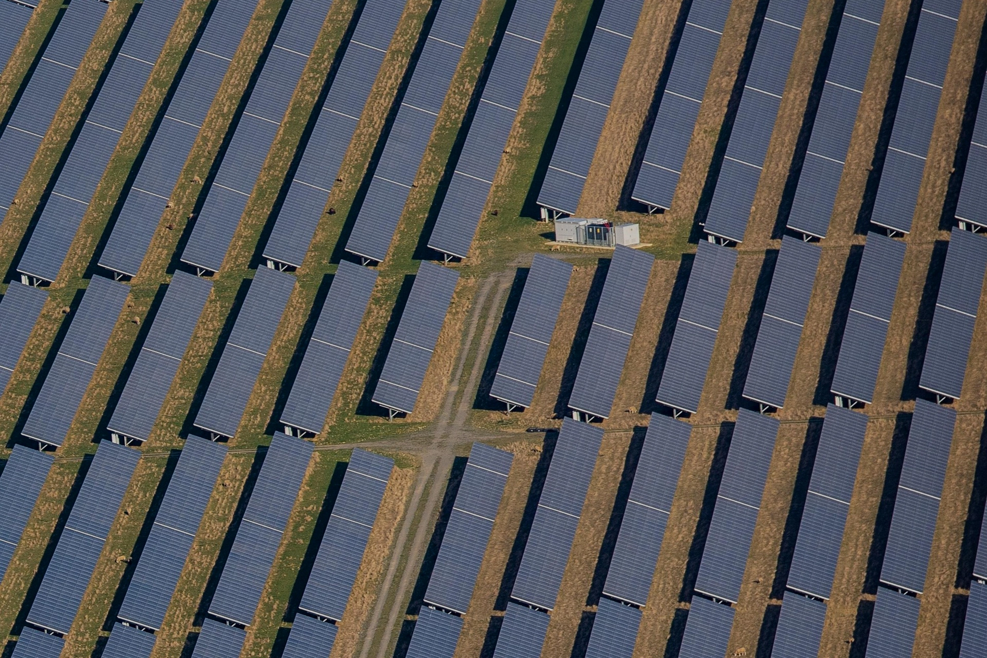 On Grid vs Off Grid Solar System